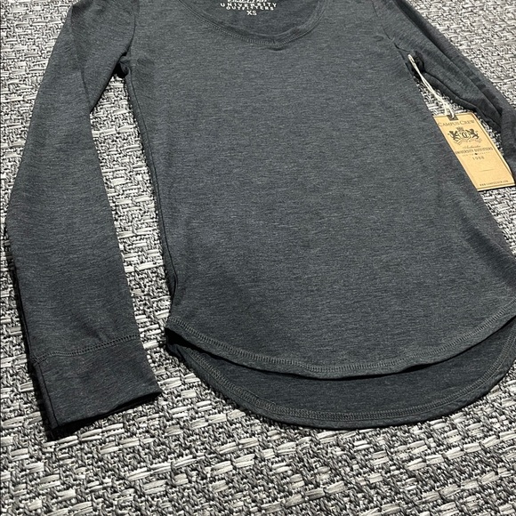 Campus Crew | Long Sleeved Grey Shirt - Picture 2 of 10